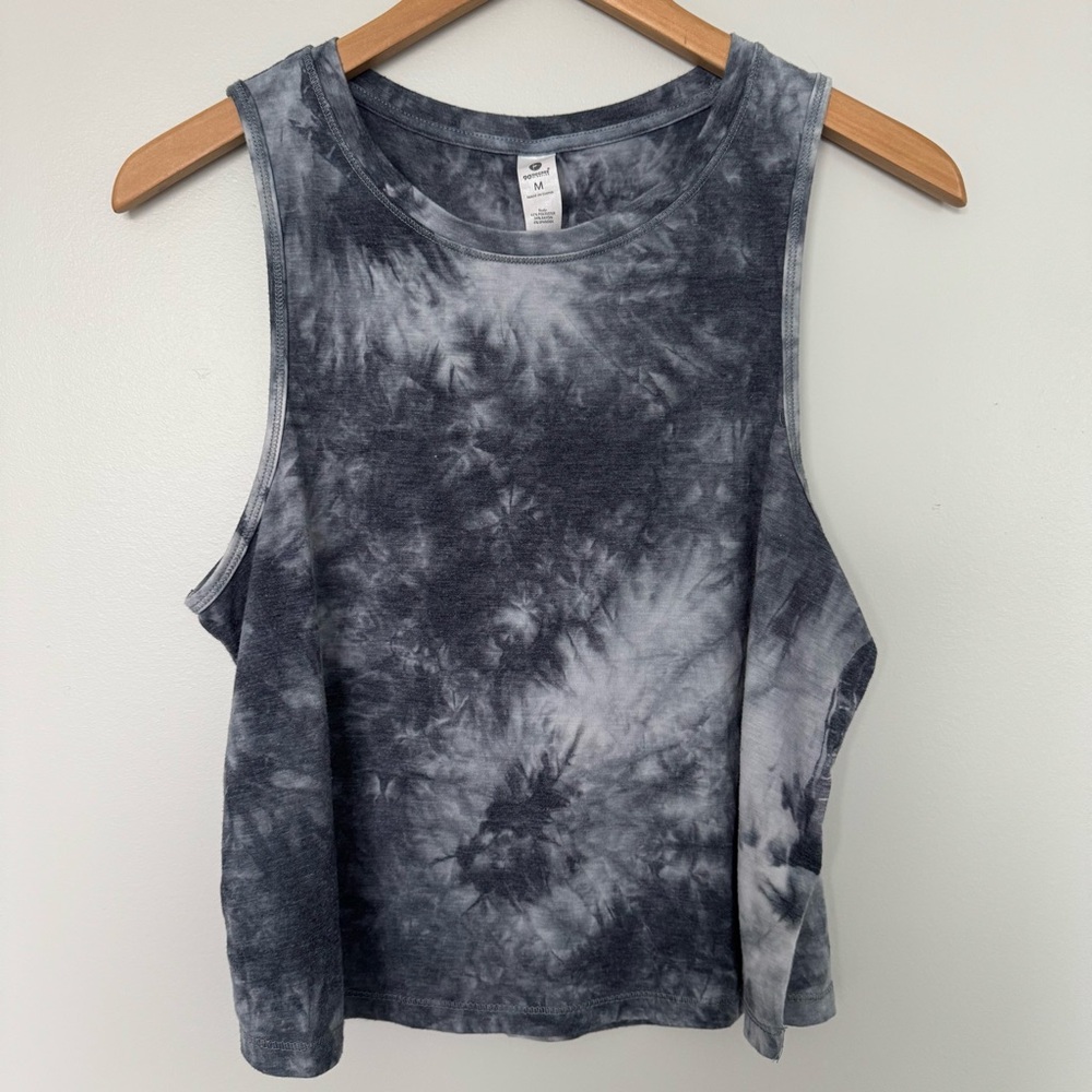 90 Degree By Reflex Gray and White Crop Muscle Tee